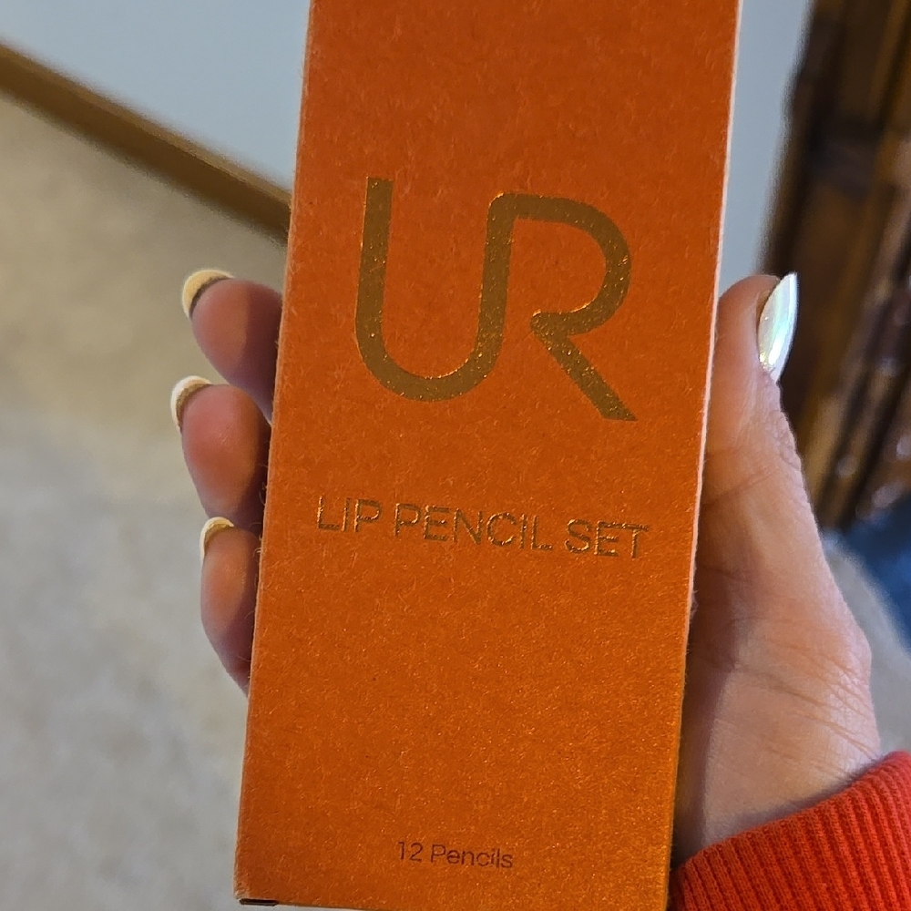 UR Lip Pencil Set in Orange